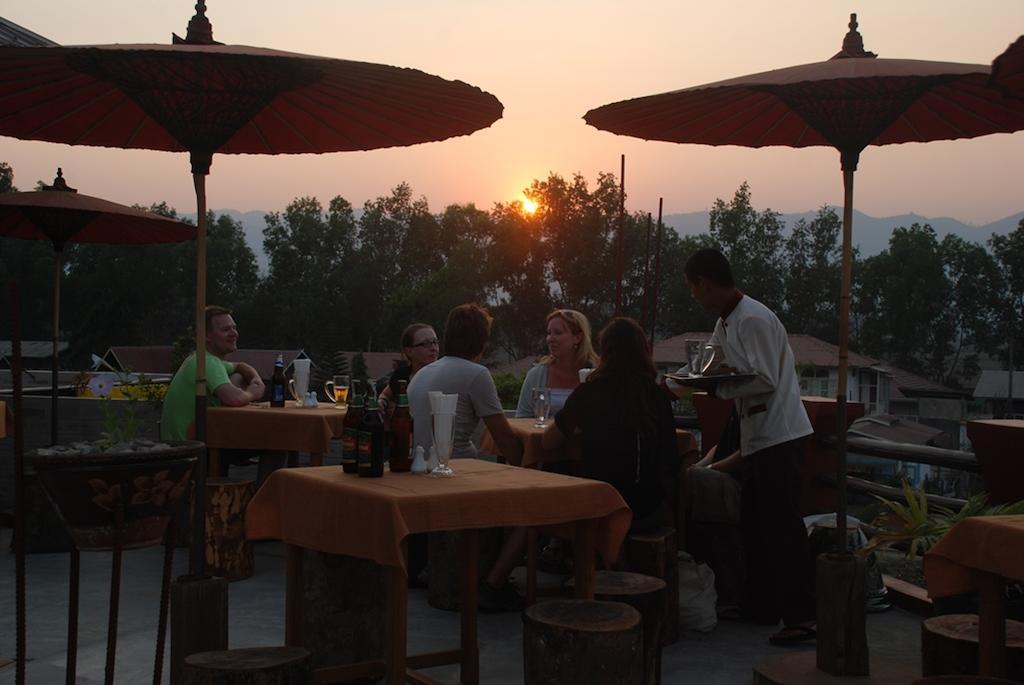 Inle Star Hotel Няунг Шве Екстериор снимка