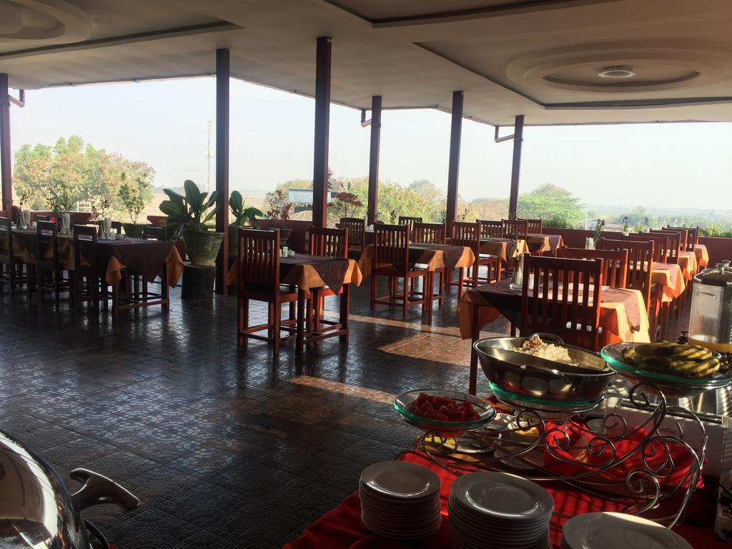 Inle Star Hotel Няунг Шве Екстериор снимка